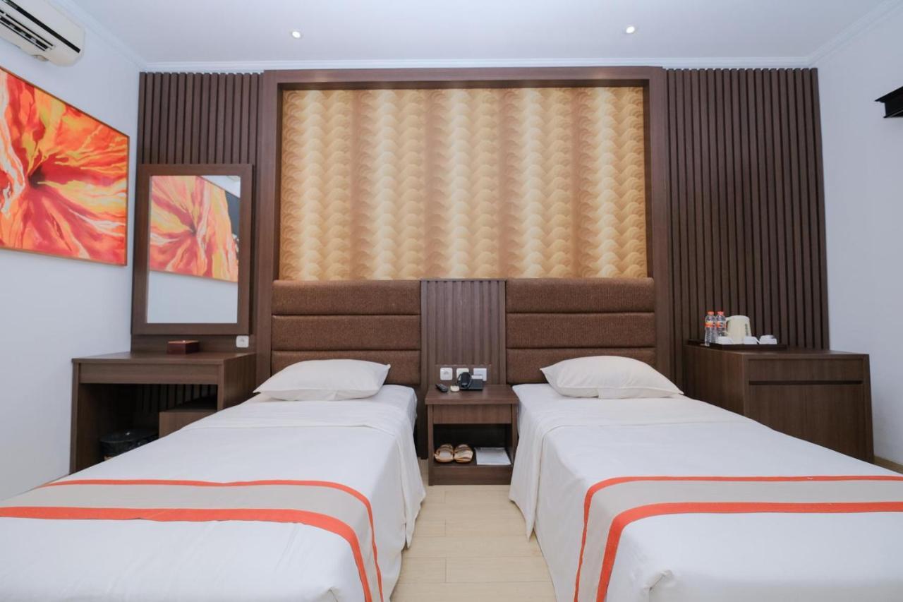 The Grand Palace Hotel Yogyakarta Dış mekan fotoğraf