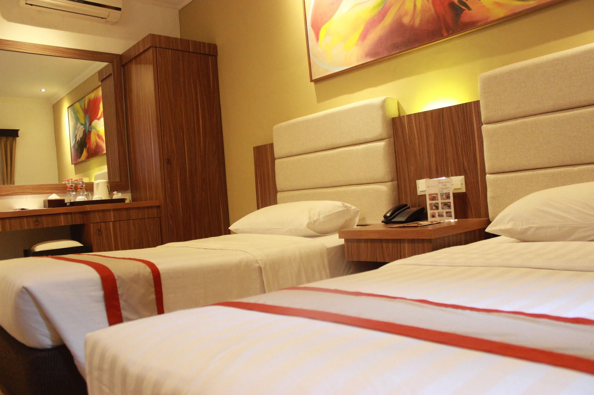 The Grand Palace Hotel Yogyakarta Dış mekan fotoğraf