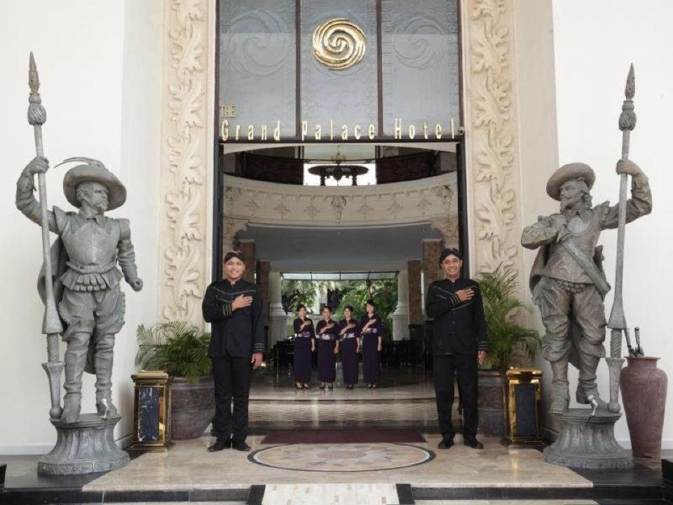 The Grand Palace Hotel Yogyakarta Dış mekan fotoğraf